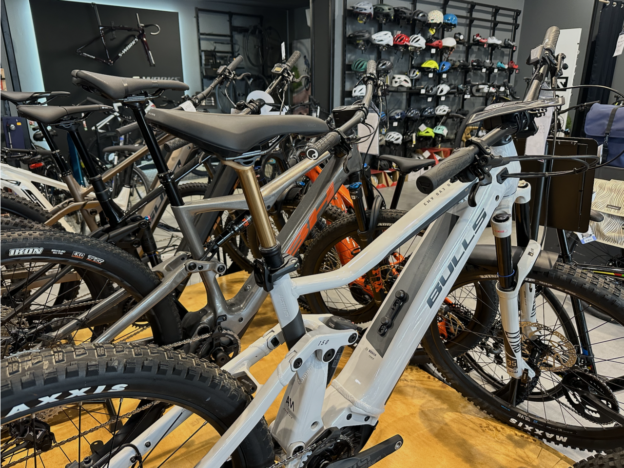 Jonzac Cycles magasin de vélo à JONZAC Bulls Bikes - BH - Sunn - Pegasus - Specialized